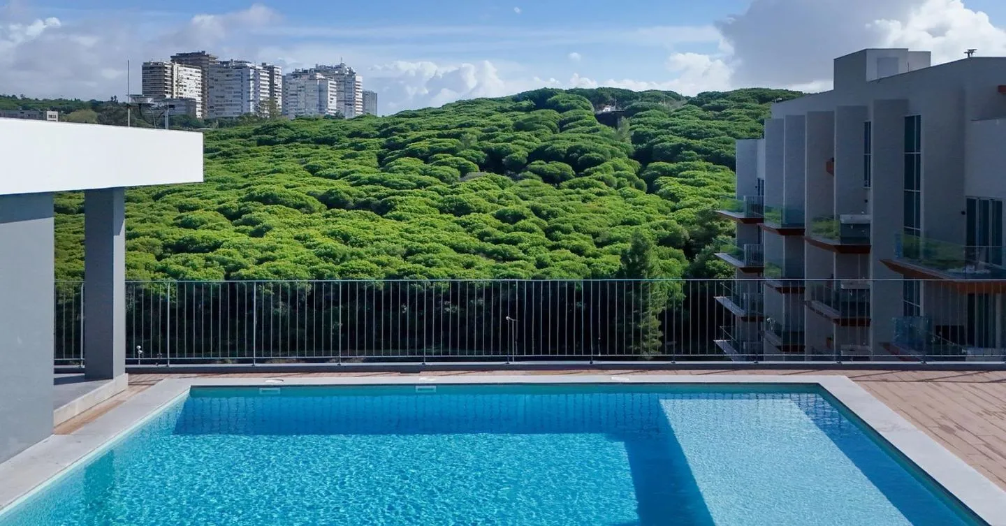 Apartamento T4 em condomínio fechado com piscina, ginásio, em Miraflores, Lisboa