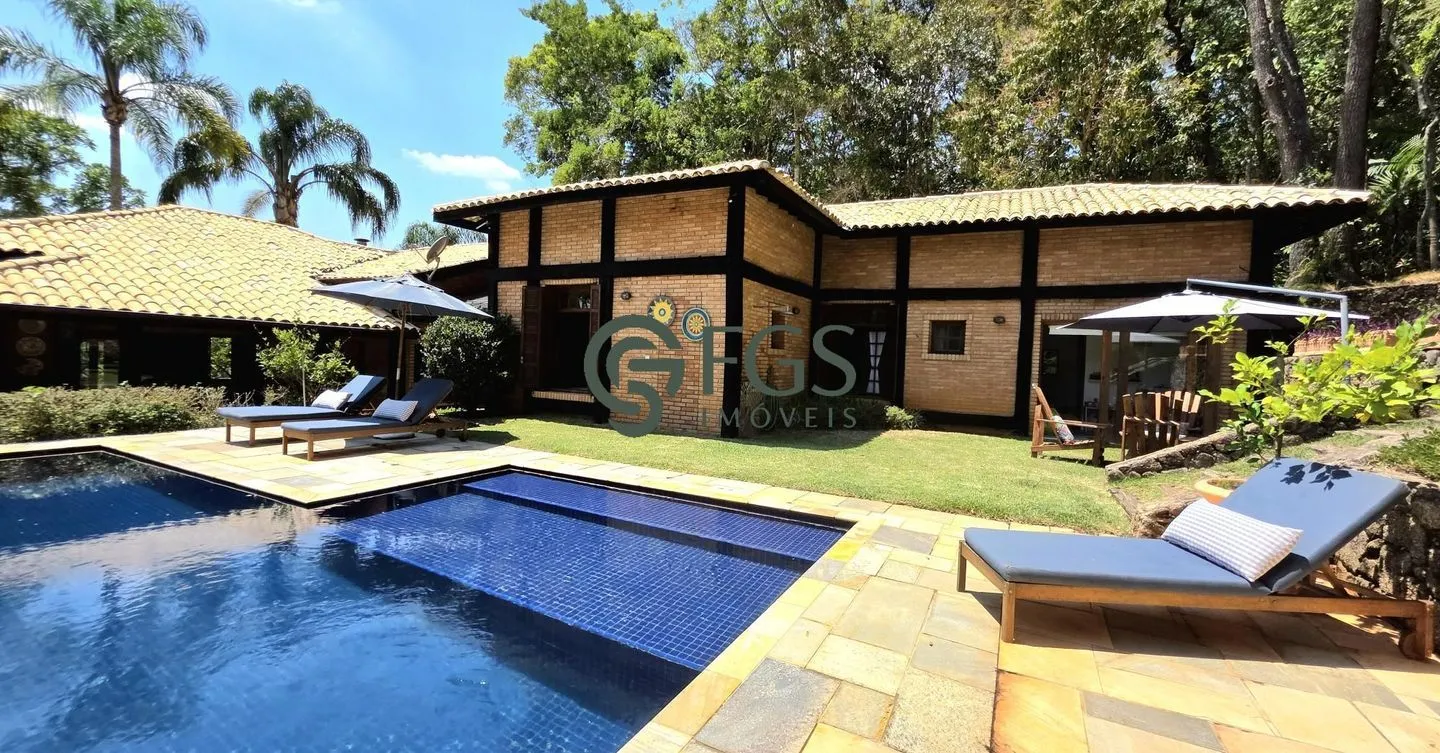 Hermosa casa de campo con estilo rústico, cerca de las áreas de ocio del condominio