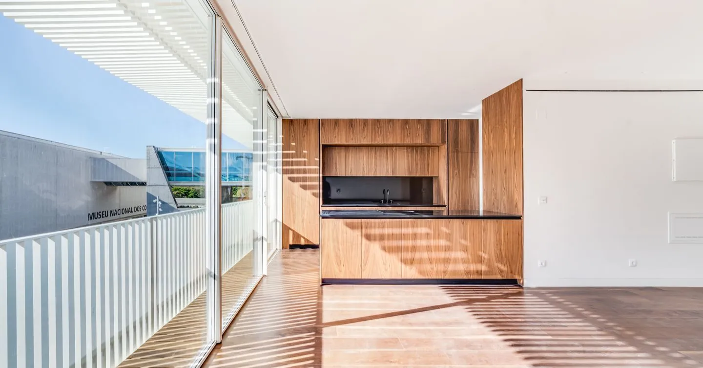 Apartamento T3, com garagem, em Belém, Lisboa