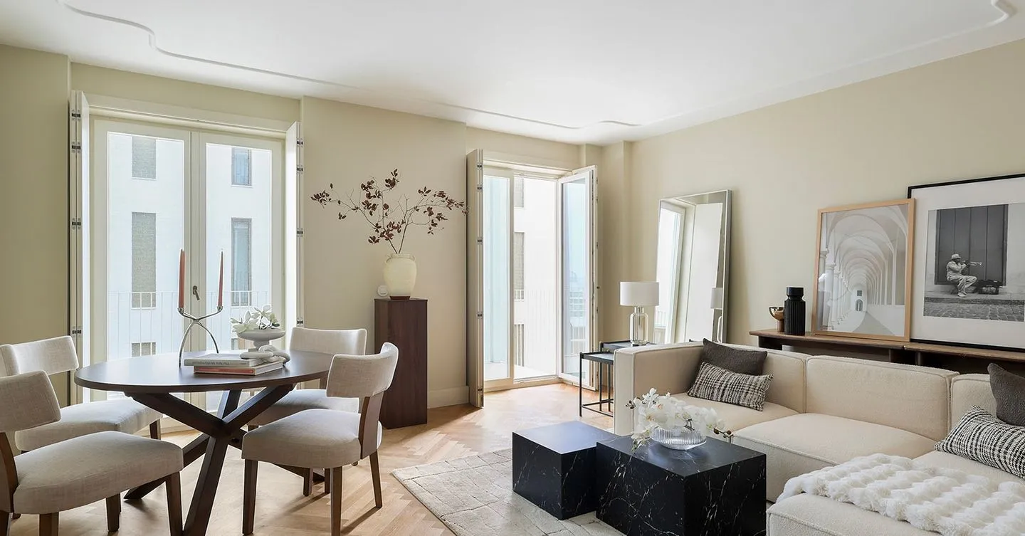 Apartamento T2 com varanda e vista rio, no Palácio Santa Clara