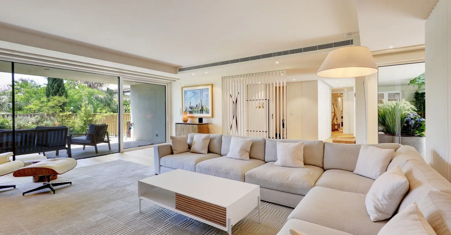 Apartamento T3 com varandas e estacionamento no Príncipe Real, Lisboa