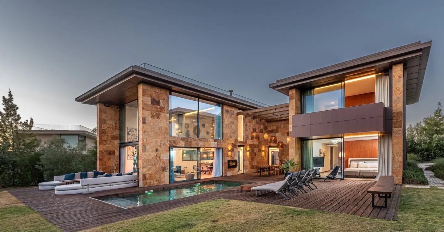 Moradia T4, perto da Praia, inserida no Troia Resort