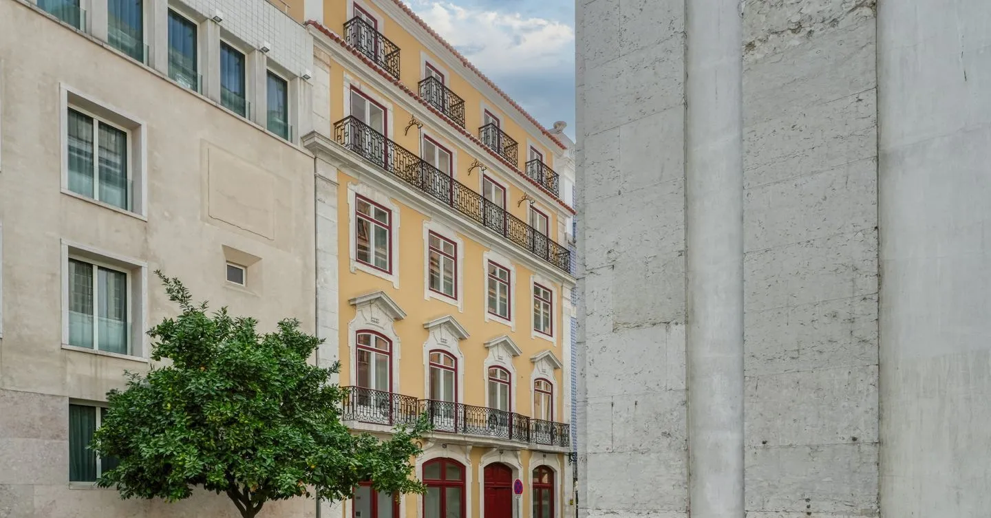 Santa Maria Maior: onde o luxo encontra a alma de Lisboa