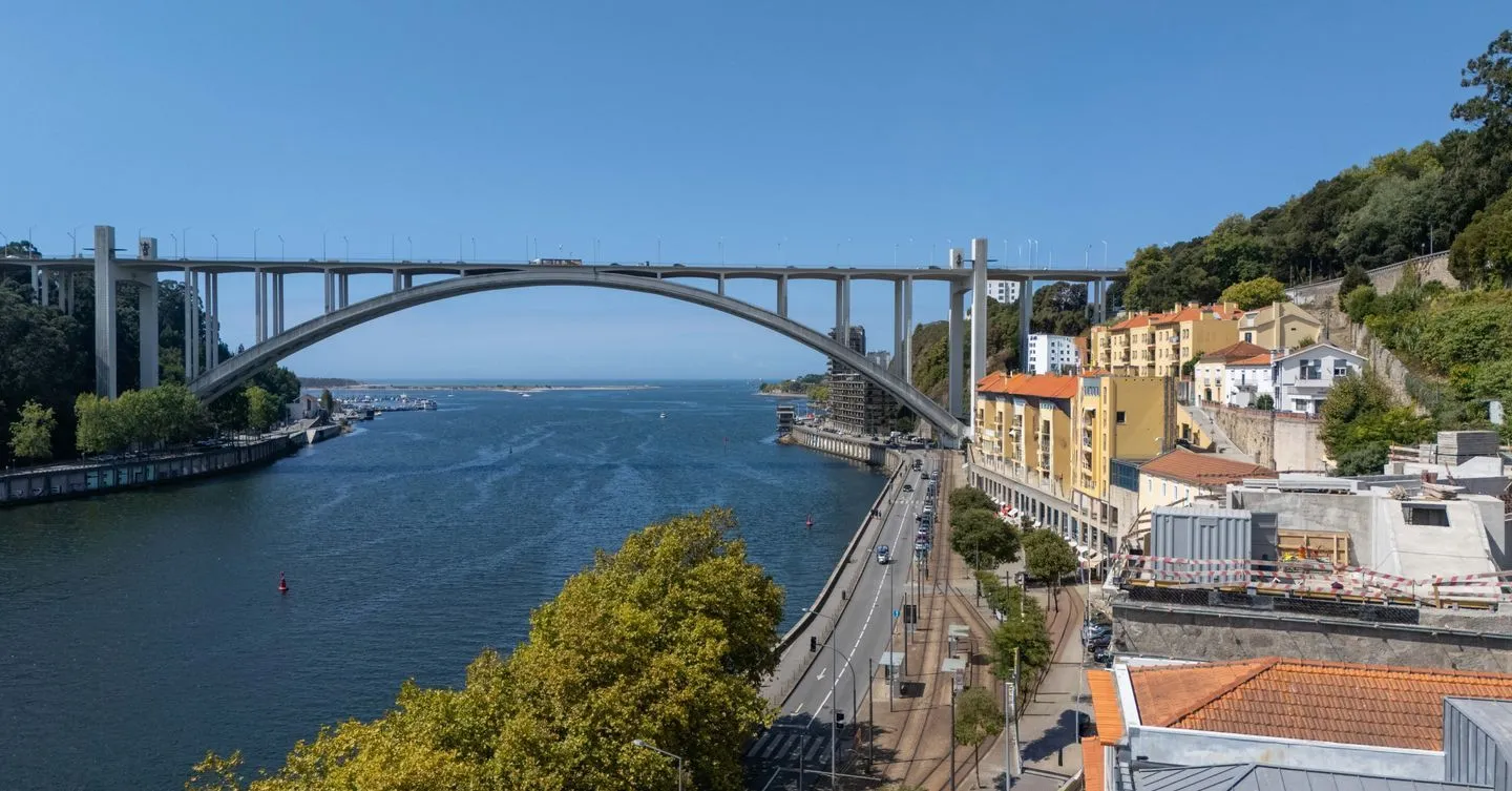 Um ícone de elegância e exclusividade no coração do Porto