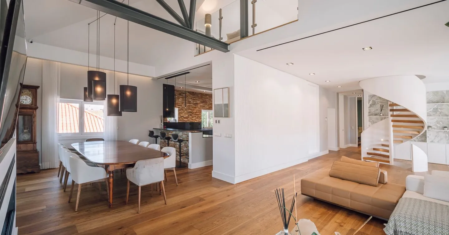 Villa T6 ristrutturata nel centro di Cascais