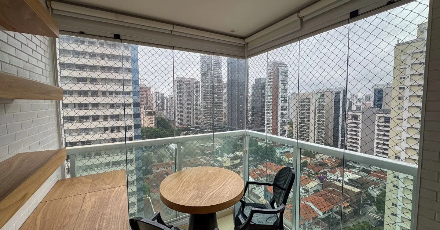 Apartamento com 3 quartos, 3 suites e 4 banheiros