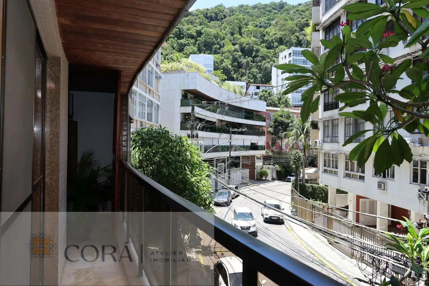 Apartamento com 2 quartos e 2 suites
