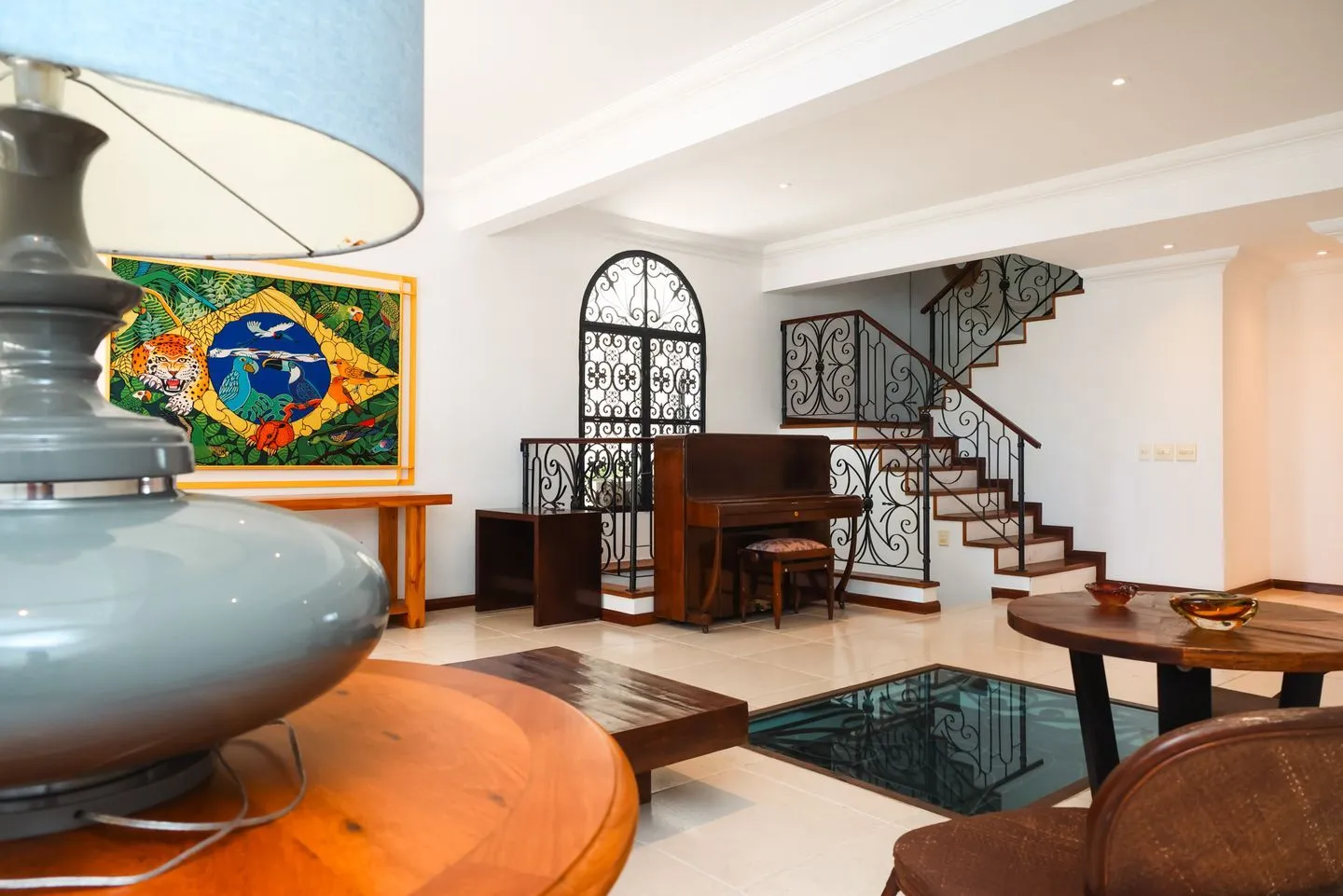 Casa com 4 quartos, 4 suites e Sol da manhã