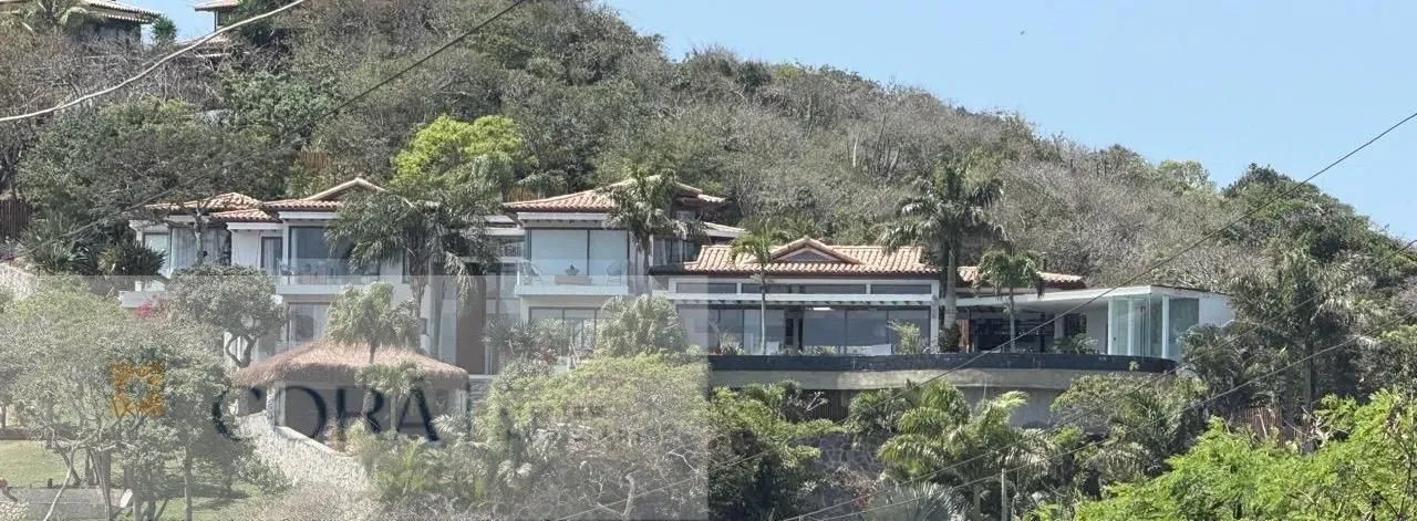 Casa com 6 quartos, Hidromassagem e Adega