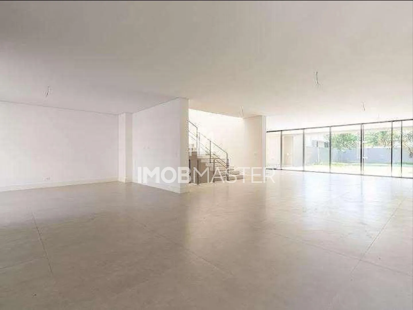 Casa de condomínio com 4 suítes à venda no bairro Chácara Santo Antônio.