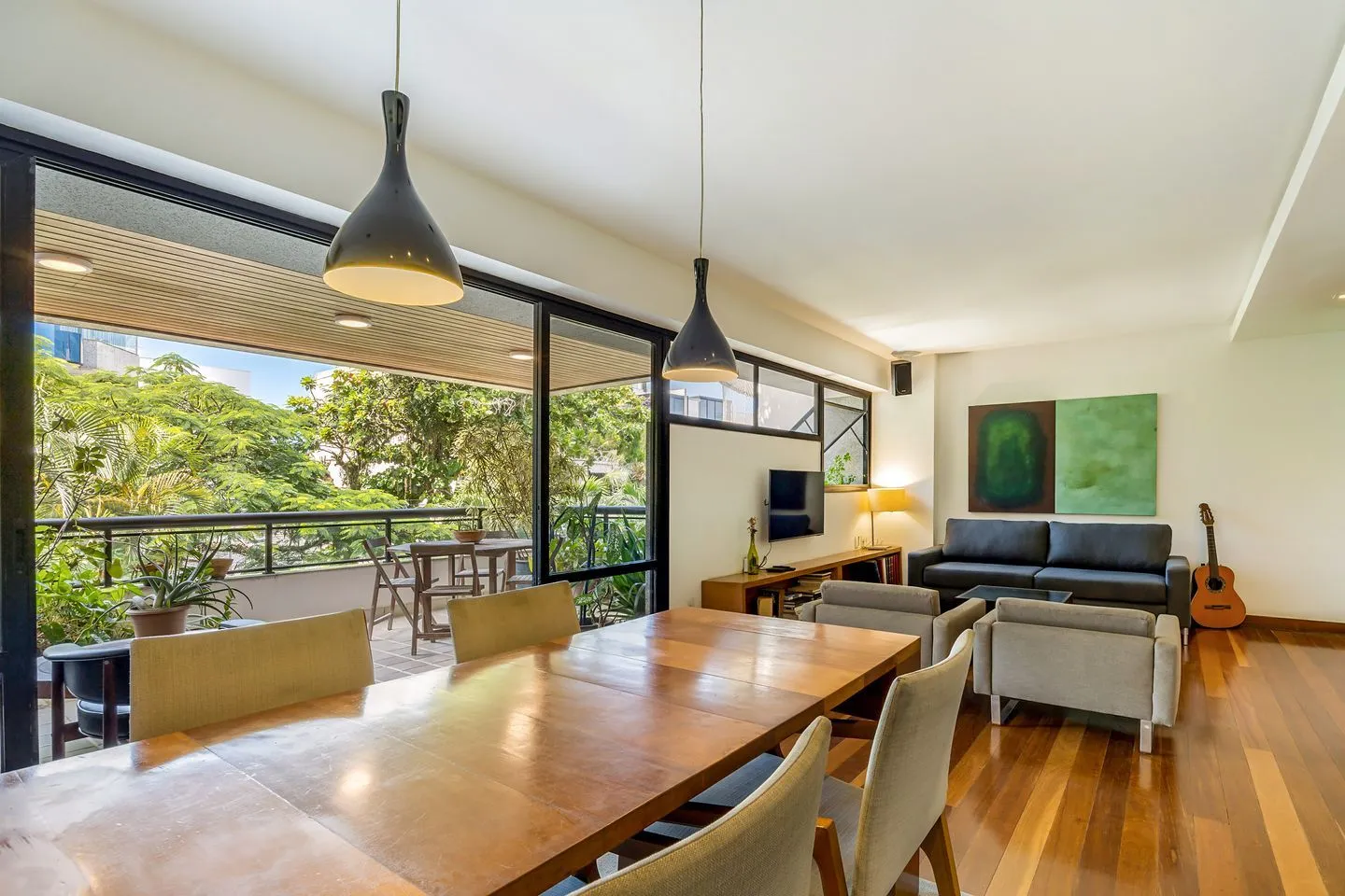 Apartamento com 3 quartos, 2 suites e Sol da manhã