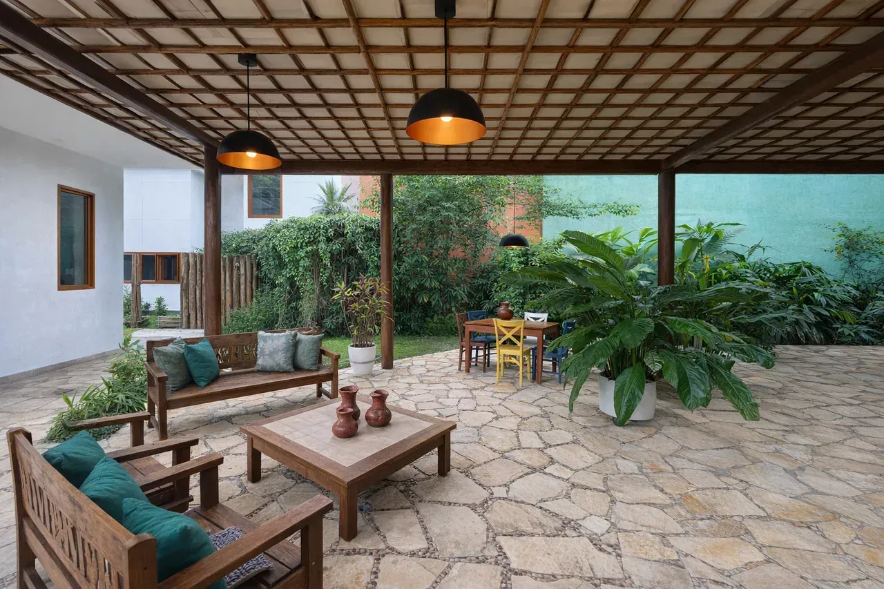 Casa com 5 quartos, Piscina Privada e Quintal