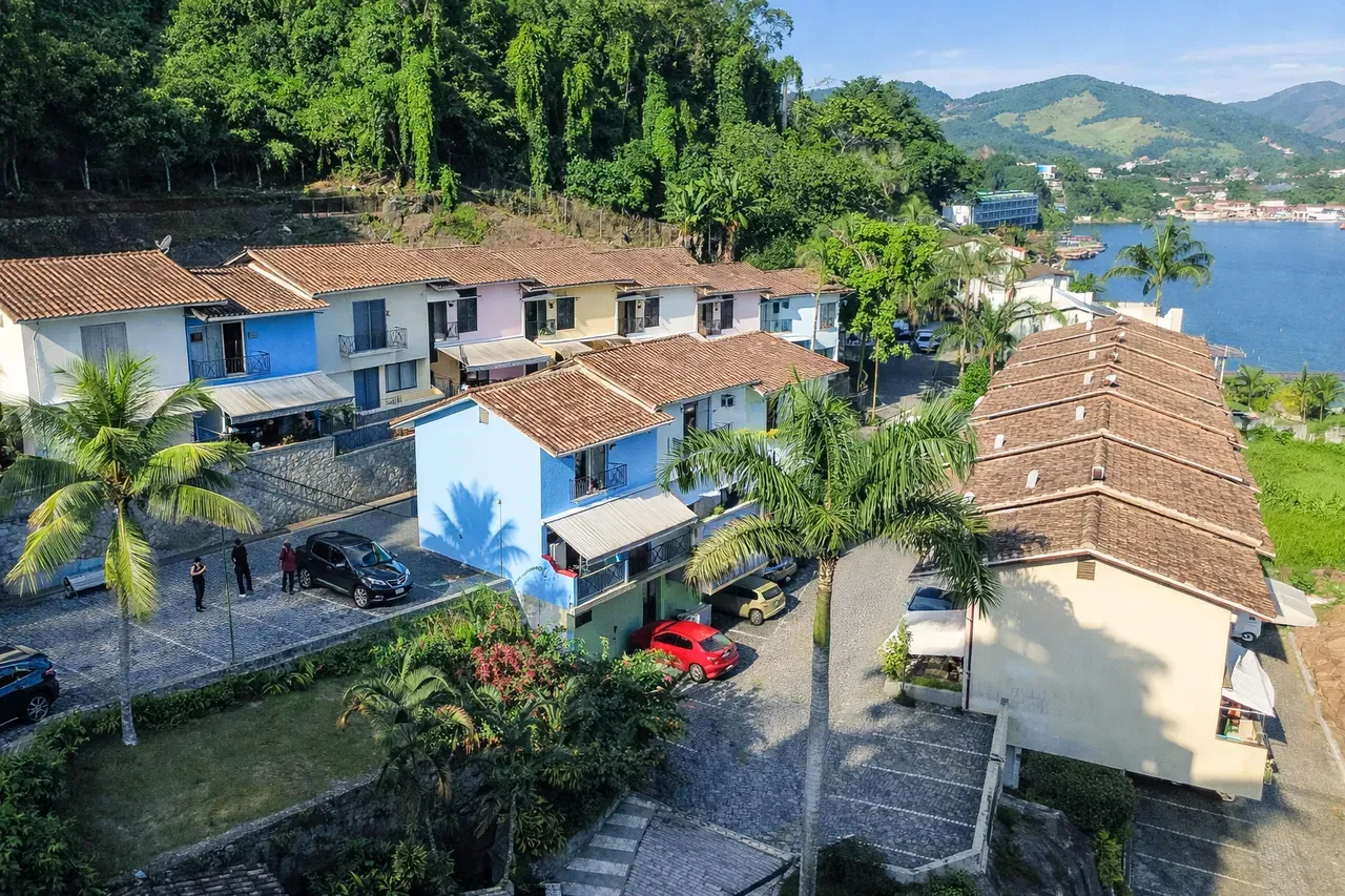 Exclusividad y lujo frente al mar en Angra dos Reis