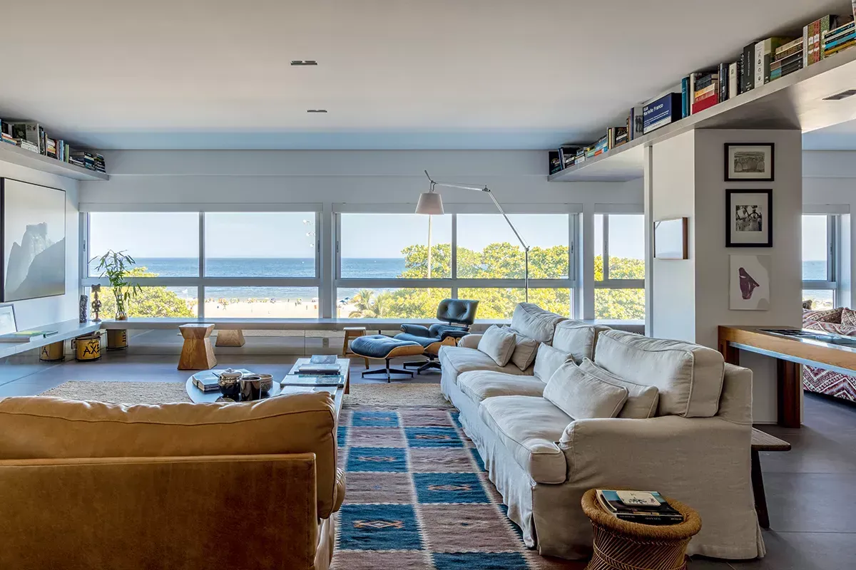 Apartamento com 2 quartos, Piscina Coletiva e Academia