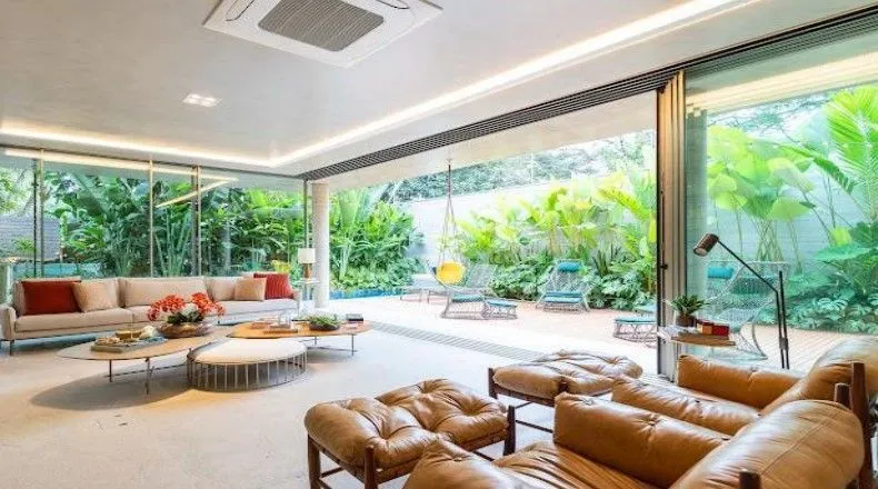 Casa em Condomínio com 3 quartos, Piscina Privada e Sol da tarde